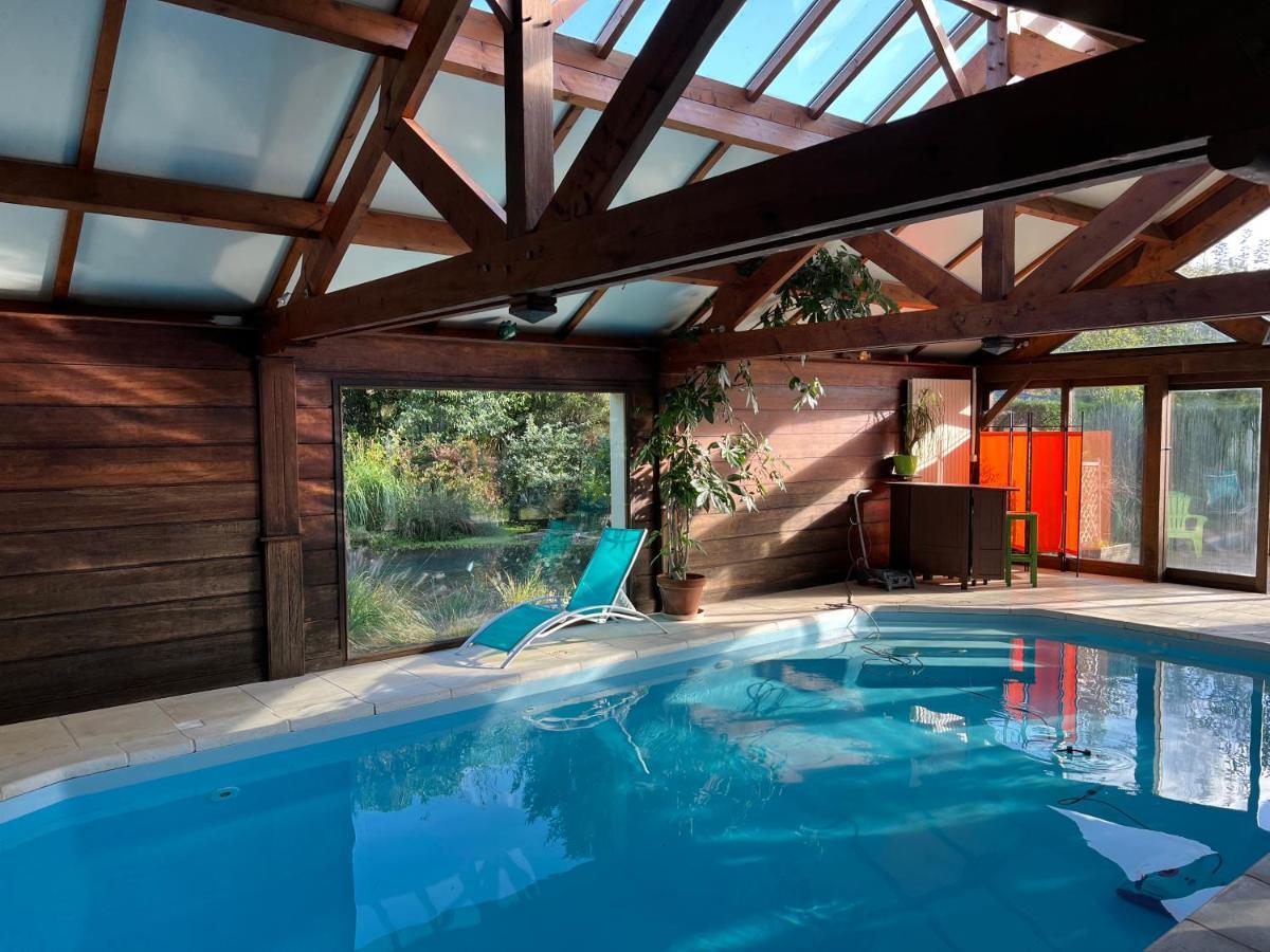Maison avec piscine et sauna à Vire Exterior foto