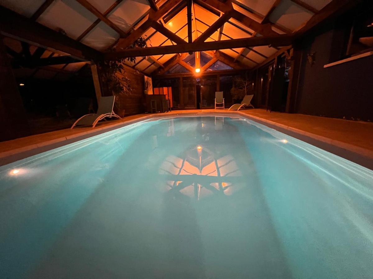 Maison avec piscine et sauna à Vire Exterior foto